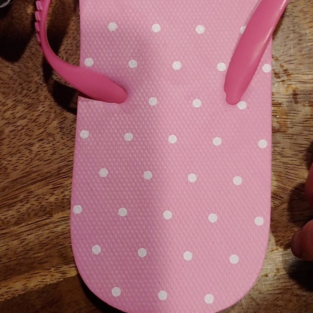 NWT 2/$10 dELiA*s Poka Dot Flip Flops - Picture 3 of 3